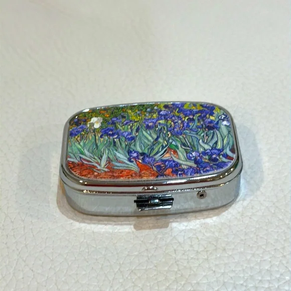 NIB 1pc Retro Vintage Iris Impressionism Pill /Small Jewelry Box - Picture 2 of 10